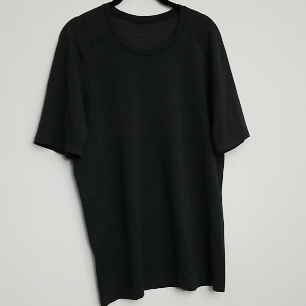 Lululemon Metal Vent Tech S Sleeve 2.0 Large Black
